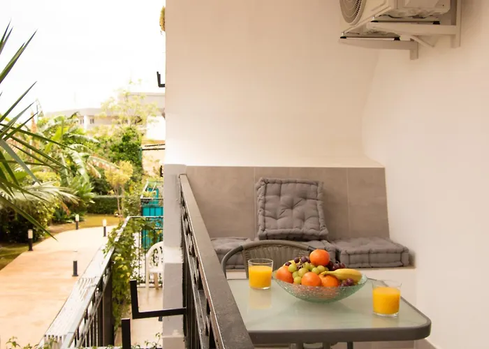 Colmena 69 - Center - Swimming Pool